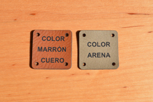 Cargar imagen en el visor de la galería, Etiquetas de Cuero Sintético Personalizadas | Grabado Láser