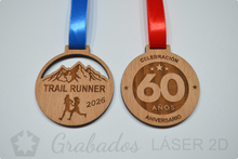 Cargar imagen en el visor de la galería, Medallas personalizadas madera