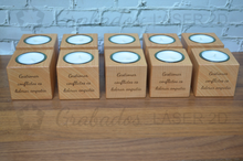 Cargar imagen en el visor de la galería, Portavelas de Madera Personalizado