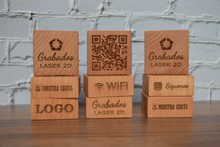 Cargar imagen en el visor de la galería, QR madera taco
