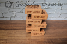 Cargar imagen en el visor de la galería, QR madera taco
